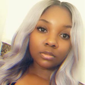 Meet your Posher, Deshona